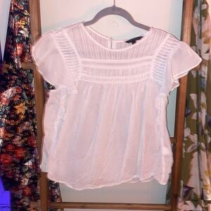 Banana republic size small flutter sleeve cotton top